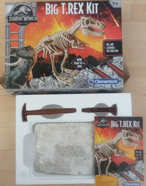  archeologická sada"Zkamenělina"