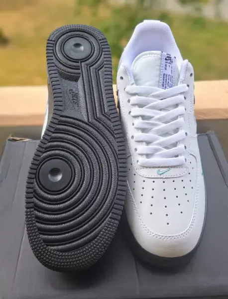 👟 Nike Air Force 1 ’07 LV8 J22 – vel. 43 4