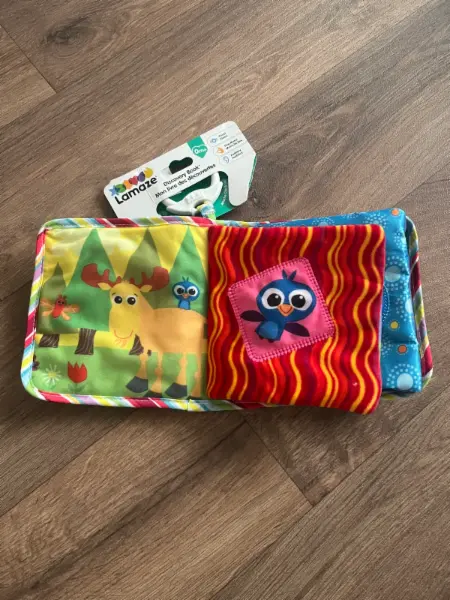 Dětská látková knížka Lamaze Discovery Book 2