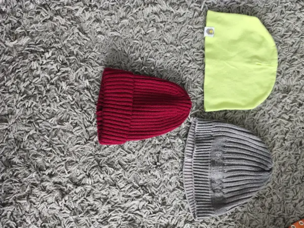 Sada 3 dětských čepic