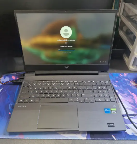Herní notebook HP Victus 15, i5-12450H, RTX 3050, 16GB RAM 4
