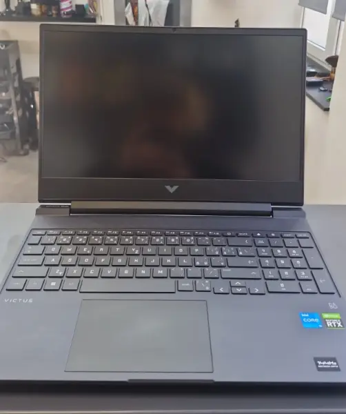 Herní notebook HP Victus 15, i5-12450H, RTX 3050, 16GB RAM 5