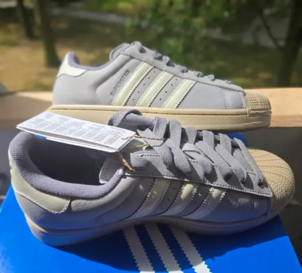 Tenisky Adidas Superstar, šedé, vel. 40 2/3 2