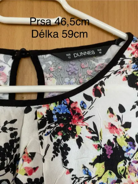 Dámský květovaný top Dunnes 3