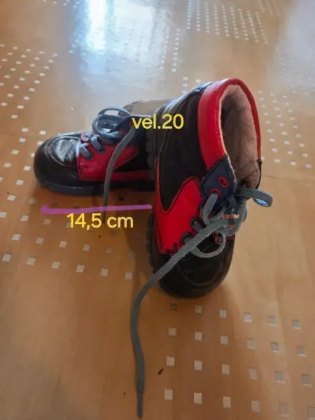Dětské boty vel. 20
