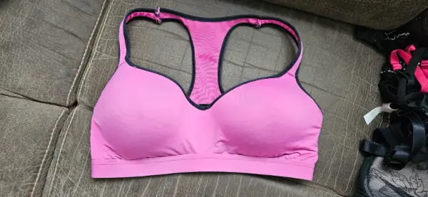 Dámská sportovní podprsenka růžová 90D
