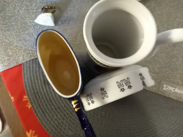 Lázeňské pohárky a popelník 6