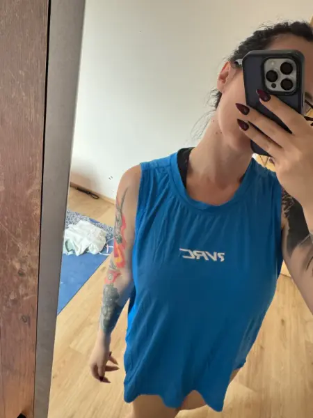 Modré sportovní tílko RVRC
