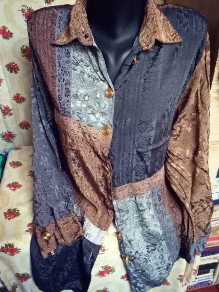 Dlouhá retro košile