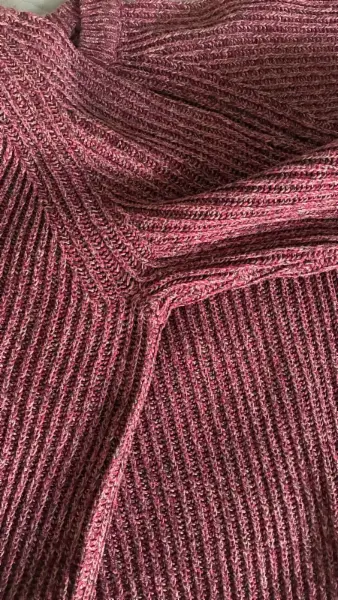 Dámský vínový svetr H&M Basic 7