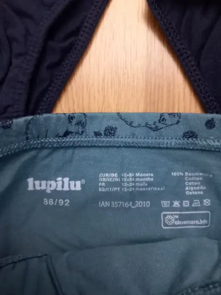 Nové slipy Lupilu vel. 86/92 2