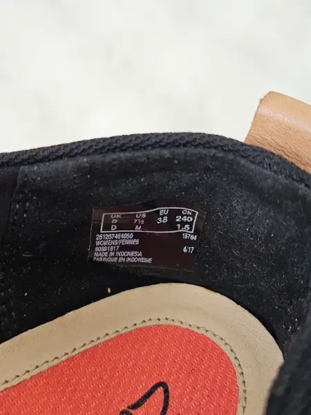 Černé kožené baleríny Clarks 2