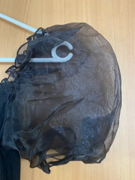 Černé žebrované tričko New Look s nabíranými rukávy 2