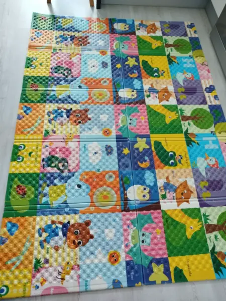Skládací dětská hrací podložka Casmatino 18