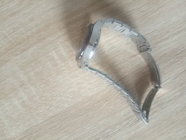 Dámské hodinky s kamínky 4