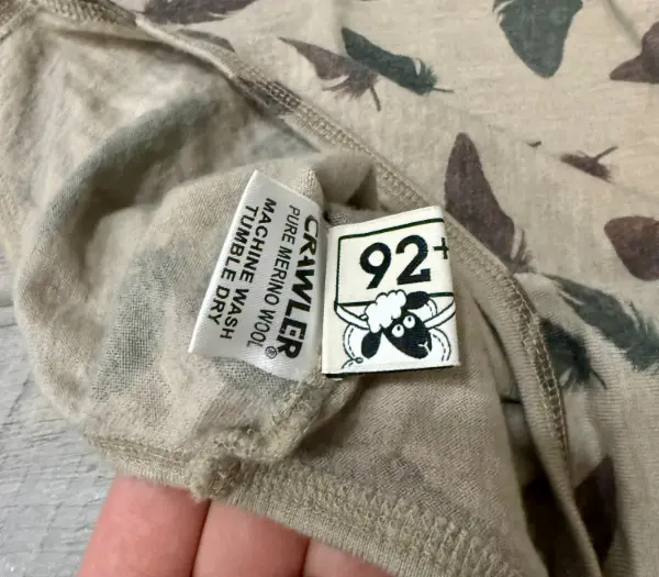 Dětské body Crawler z merino vlny s motivem pírek 3