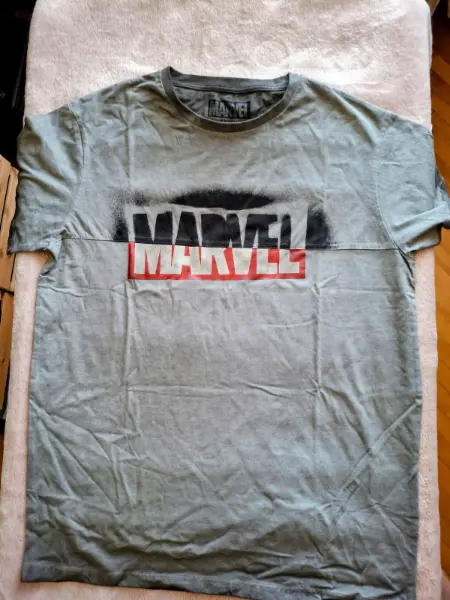 Šedé tričko Marvel 2