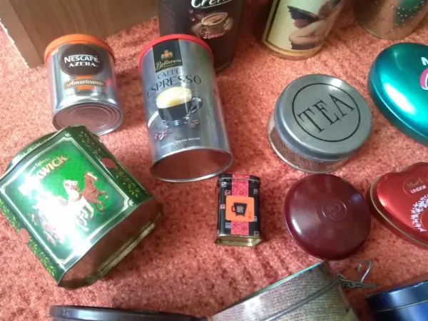 Plechovky mix 11