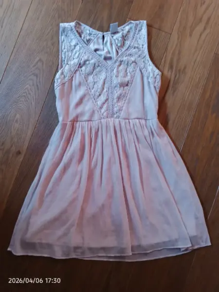 Dámské šaty Vero Moda, pudrové s krajkou, vel. M 2