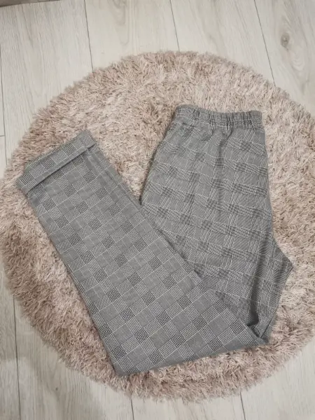 Dámské kalhoty Primark s károvaným vzorem