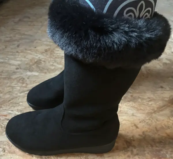 Semišové kozačky s kožíškem 