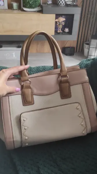 Elegantní dámská kabelka v béžovo-hnědé barvě