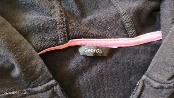 Černá mikina na zip George 2