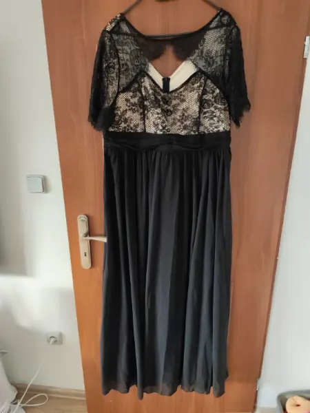 Černé společenské šaty s krajkou, XL 3