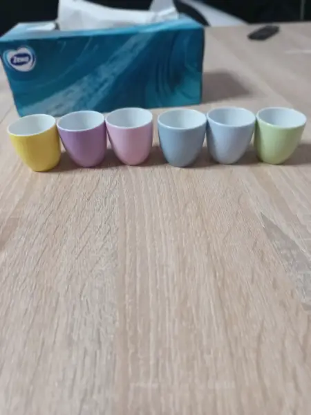 Panáčky porcelánové  12