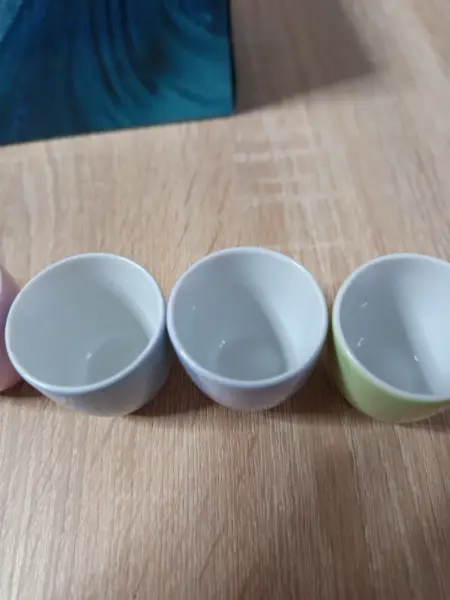 Panáčky porcelánové  10