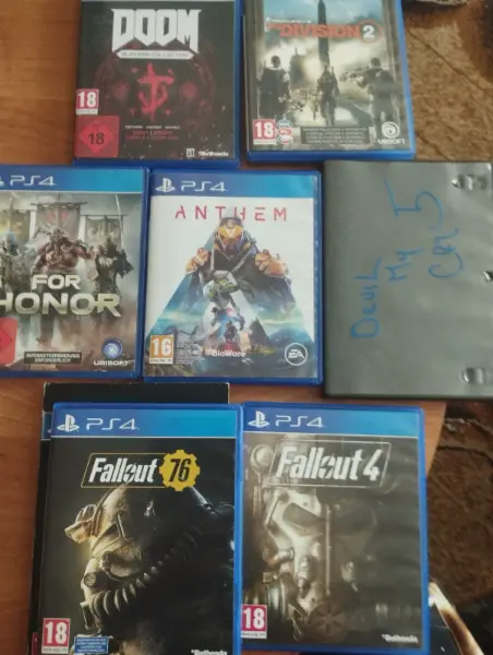 Hry PS 4 4