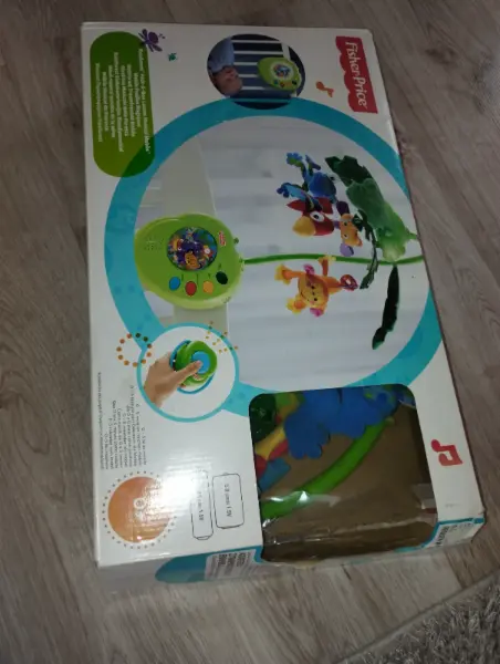 Dětský kolotoč nad postýlku 