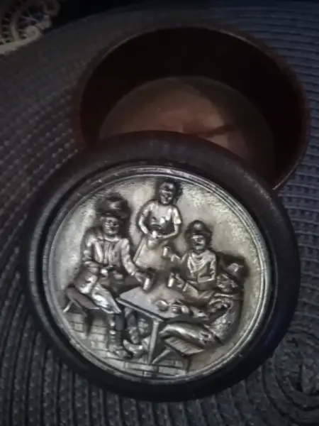 Čínská váza a miska s reliéfem 10