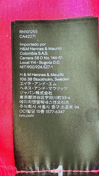 Neonově růžové šaty H&M 6