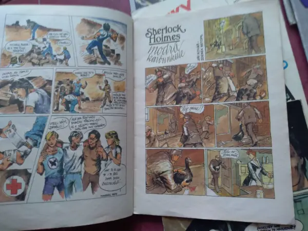 Dva časopisy Kometa 6