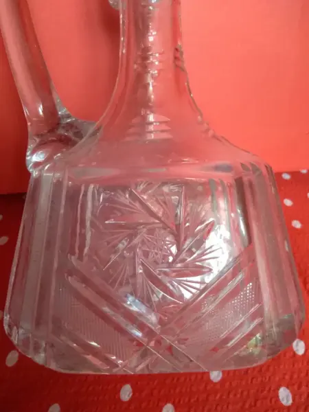Broušená retro karafa-české sklo 4