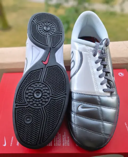 Pánské tenisky Nike Total 90, vel. 44 4
