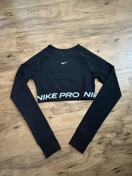 Dámský sportovní top Nike Pro