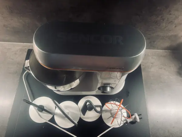 Kuchyňský robot Sencor 5