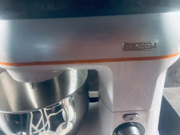 Kuchyňský robot Sencor 4