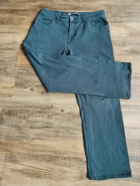 Šedé džíny Stretch W35 – rovný střih