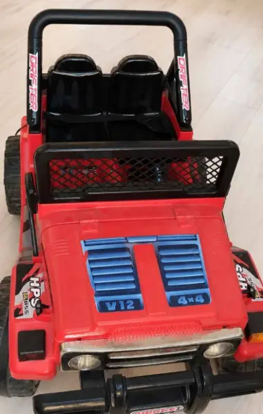 Dětské elektrické auto 2