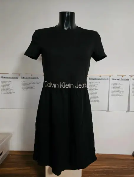 Černé šaty Calvin Klein Jeans 2