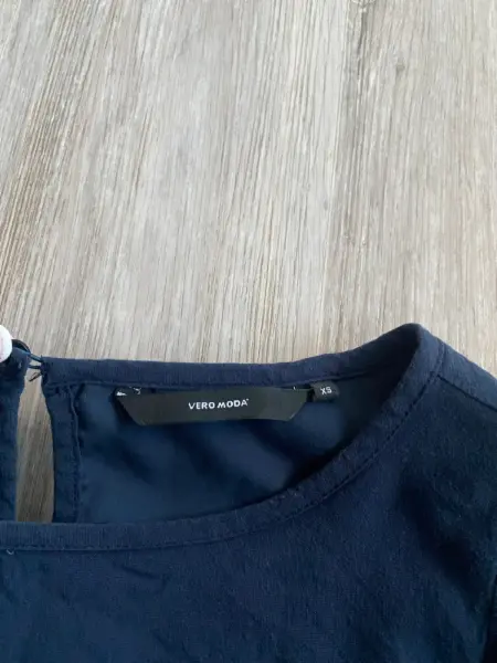 Tmavě modré šaty Vero Moda 2