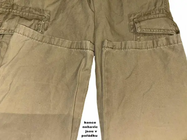 Béžové cargo kalhoty kapsáče Benetton, vel. 6–7 let 7