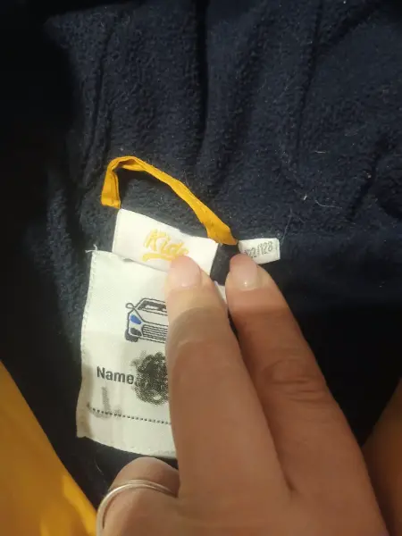 Dětská žlutá bunda s kapucí 2