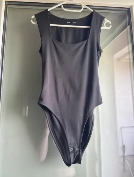 Černé dámské body Sinsay 2