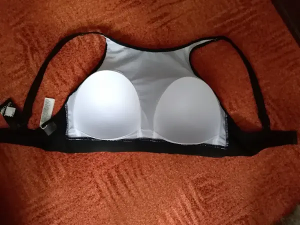 Nový plavkový vršek 7