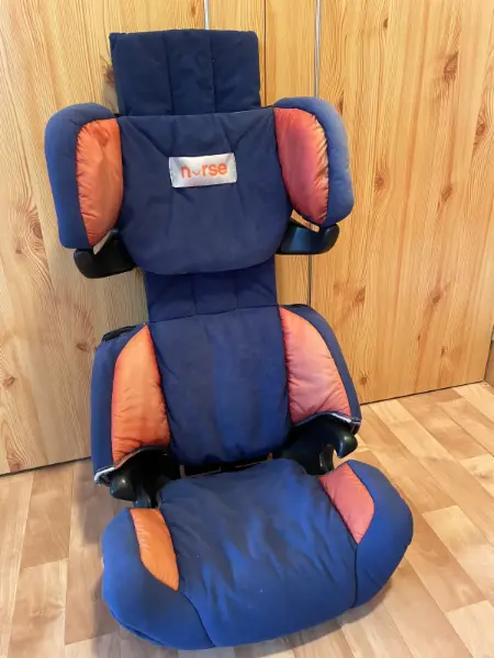 Dětská autosedačka Nurse