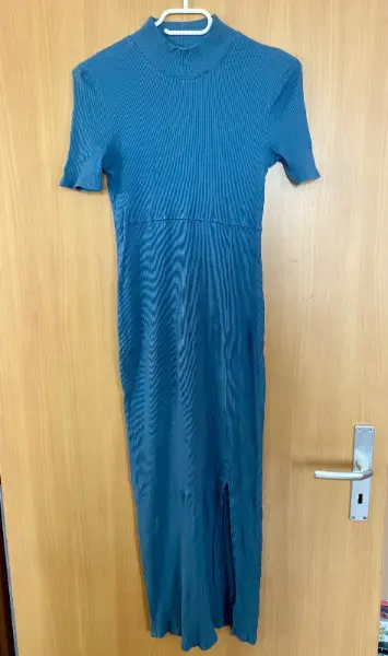 Modré žebrované šaty Zara